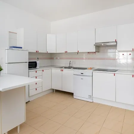 Acqua Vista Family - 200m From Appartement